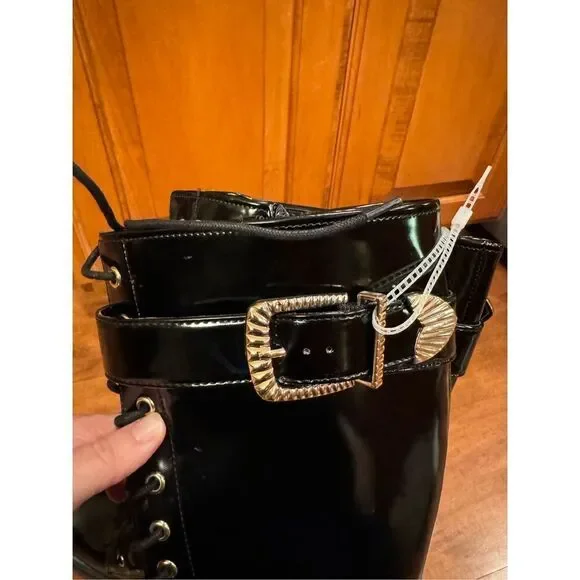 Woman’s new goth sexy edgy boots Gianni Bini size 7.5 cute for Yungblud fan - Picture 3 of 5